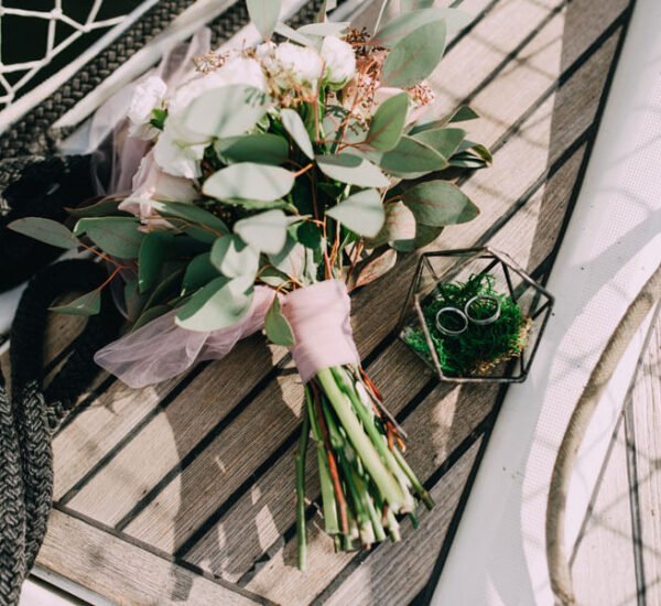 pexels-dmitry-zvolskiy-1676123 (1)